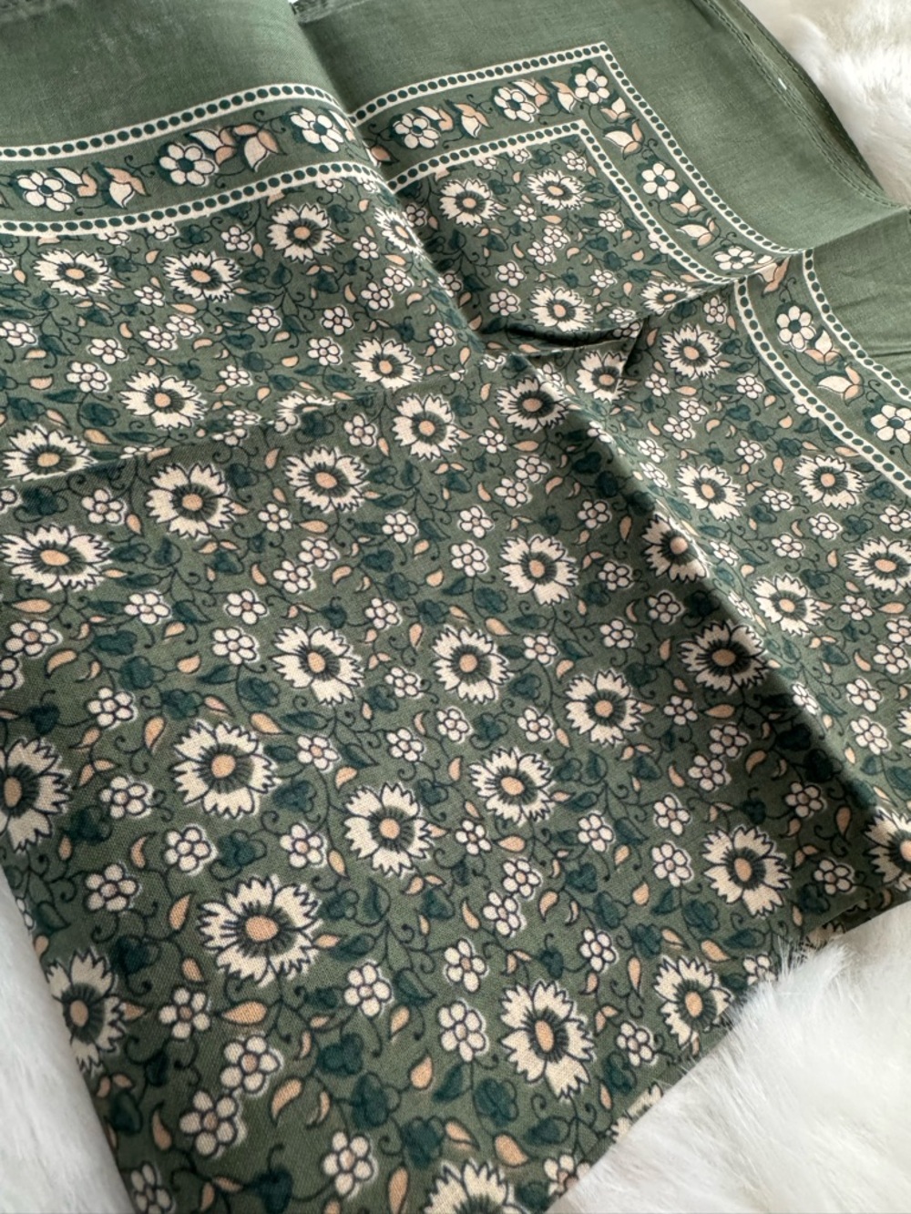 Sezane Organic Cotton Scarf in Green Floral - Picture 3 of 4